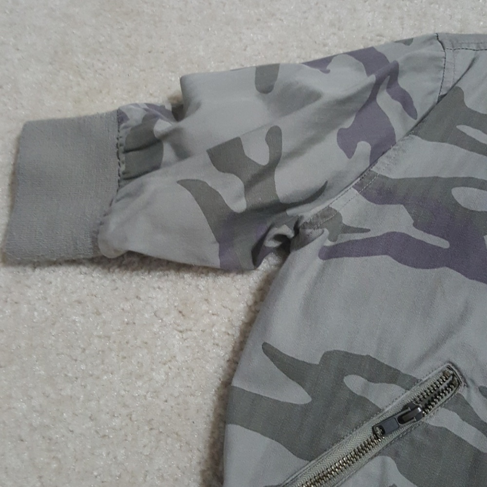 Jacket - Picture 2 of 4